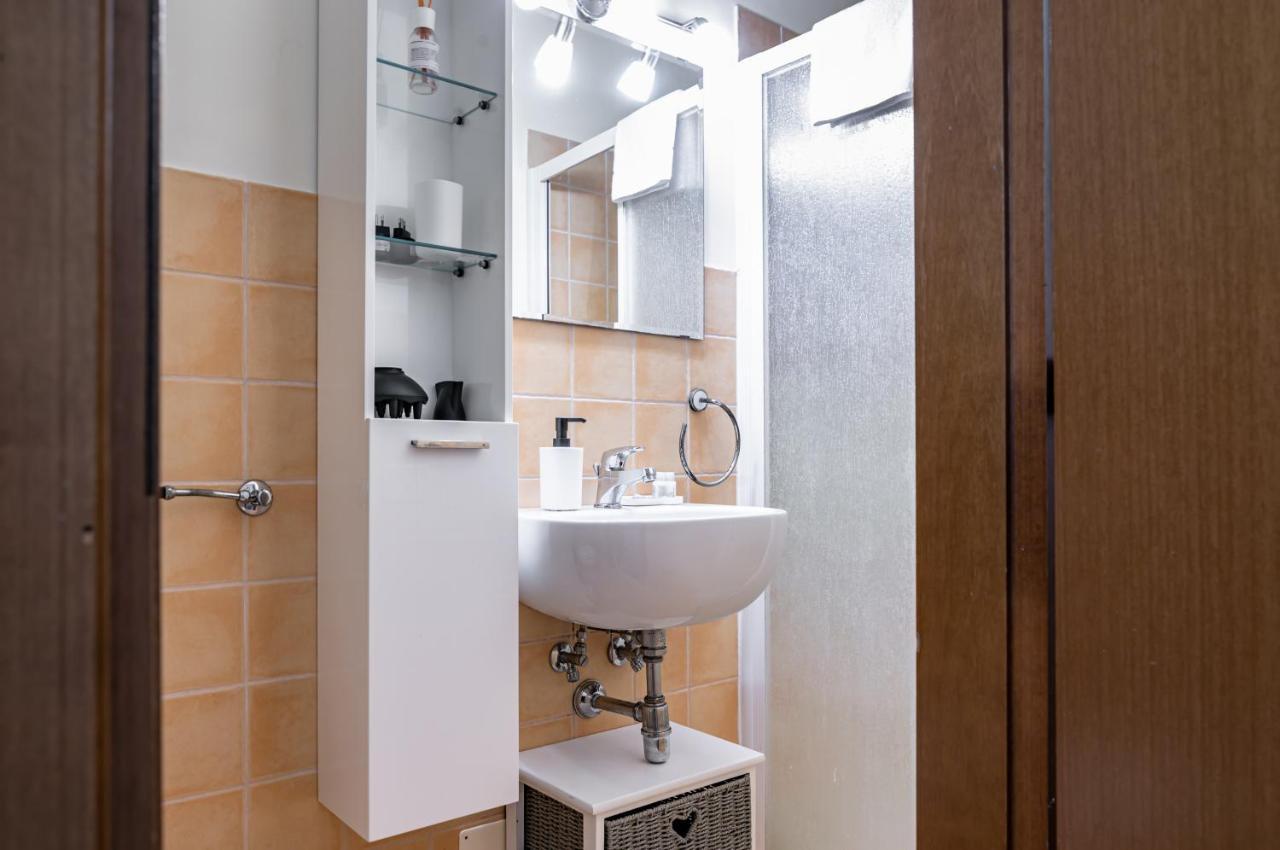 University And San Marco Cozy Apartment Florence Luaran gambar